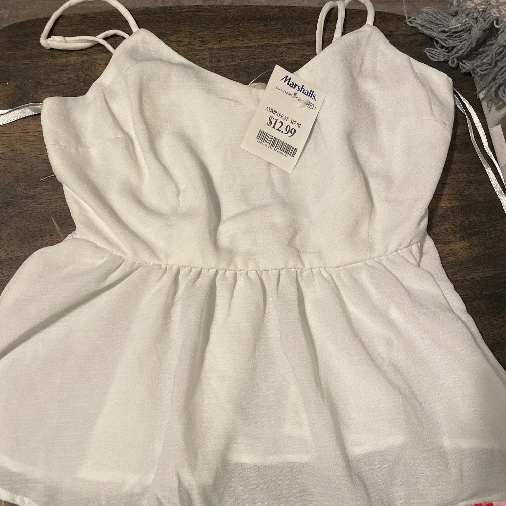White spaghetti strap tank top sz S